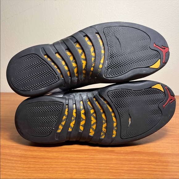 Jordan 12 Taxi - Picture 6 of 13